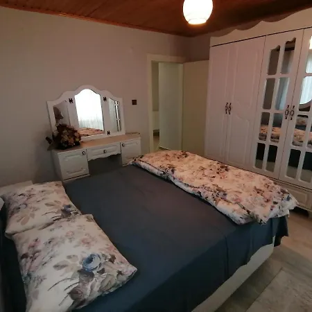 Apartment Ugurlu Daire *
