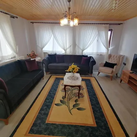 Ugurlu Daire Apartment